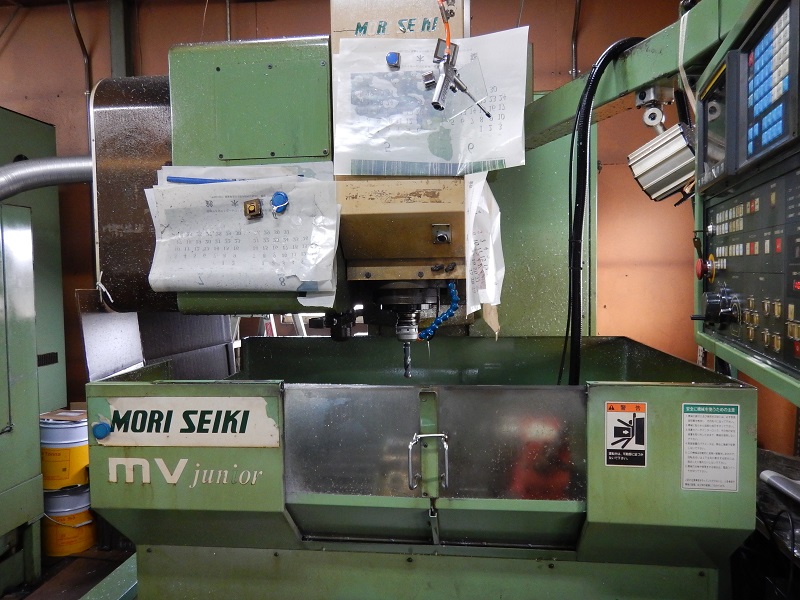 立型マシニングセンターMV-junior